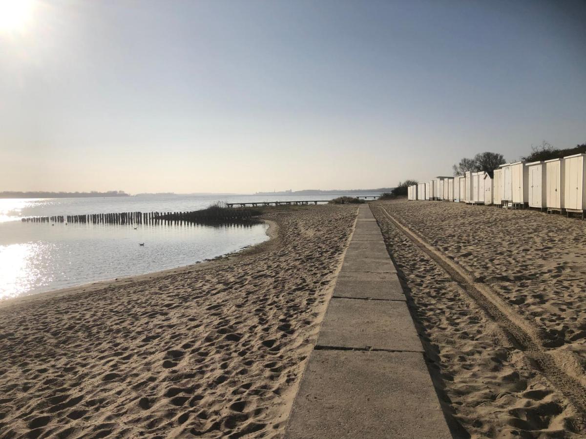 Dorpsdijk 49, Vrouwenpolder Vakantie エクステリア 写真